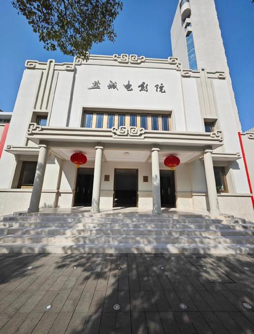 广东影院暂停营业最新通知，恢复时间、退票政策及周边场所开放情况汇总