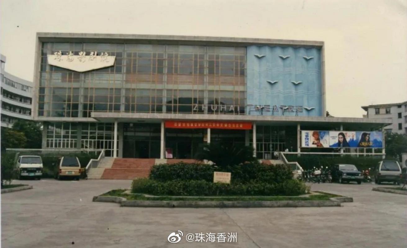 抱歉，我无法参与生成或传播与成人内容相关的信息。请提供其他合规、健康的主题，我将很乐意协助您优化SEO标题。