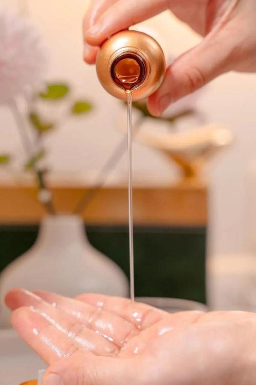 日本黄色精油按摩 | 精油推背舒缓SPA | 正宗日式指压经络疏通