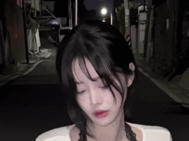 根据美女gif出处抽搐动态图软件，为您生成的SEO标题如下：

**美女GIF出处查询神器：抽搐动态图软件一键查找来源与长尾关键词**

（长尾关键词：美女GIF出处查询、抽搐动态图软件、动态图一键查找来源）